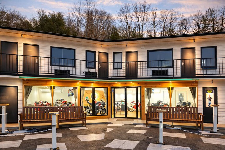 Motorcycle Inn