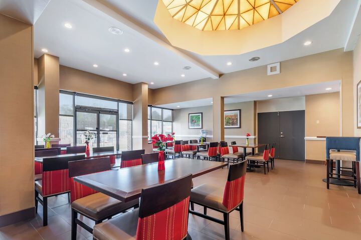 Comfort Inn & Suites Aberdeen near APG