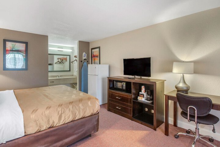 Room 79 of 120