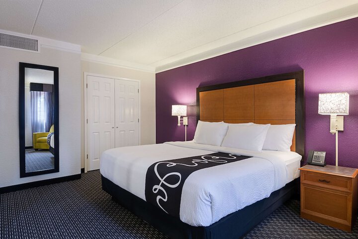 Room 44 of 60