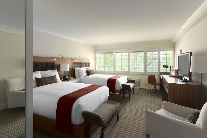 Topnotch Resort