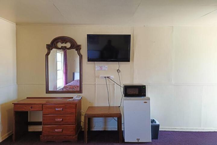 Triangle Motel by OYO Mexia Texas
