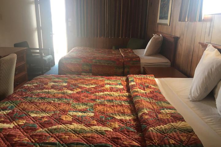 Room 21 of 29
