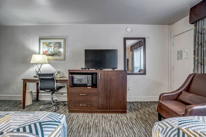 Room 60 of 86