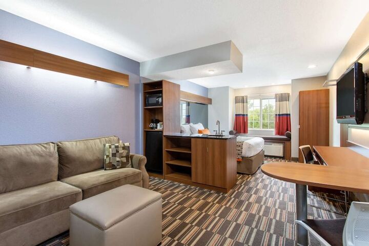 Room 14 of 21