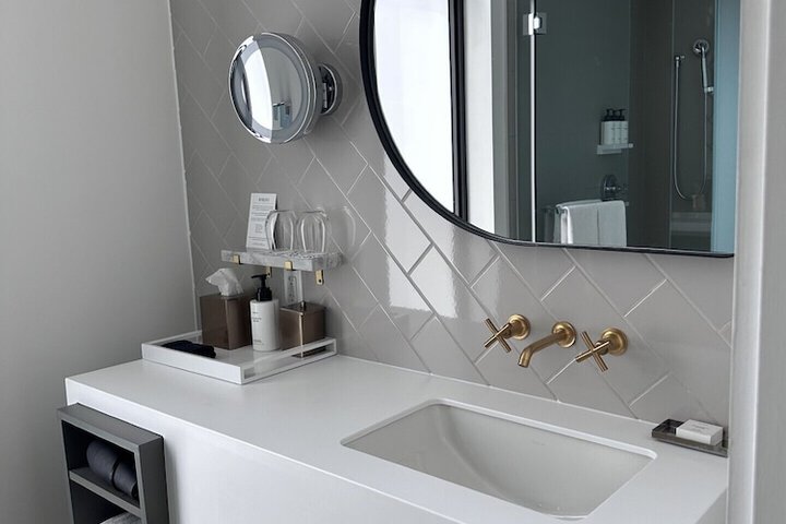 ANDAZ OTTAWA BYWARD MARKET BY HYATT