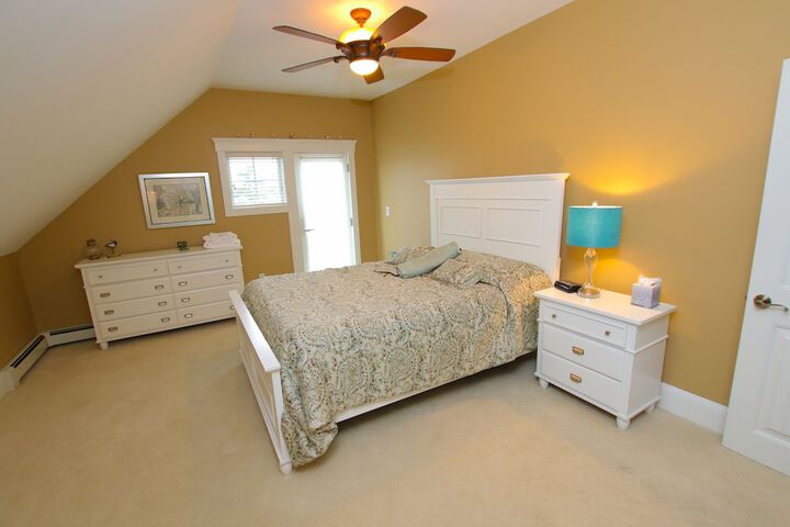 Room 181 of 373