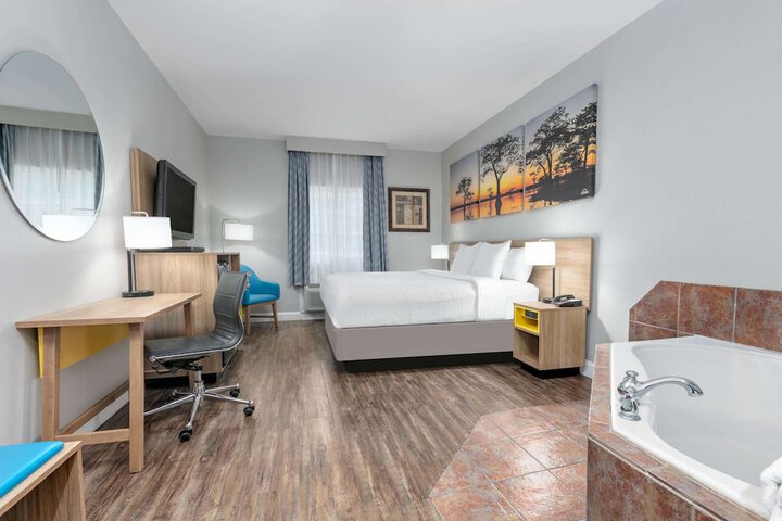 Room 26 of 57