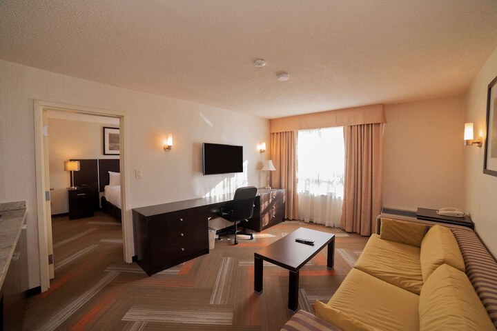 Room 25 of 49