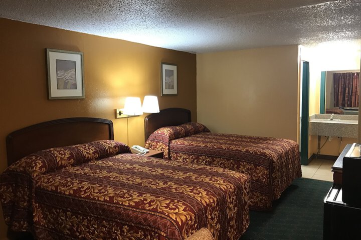 Room 15 of 22