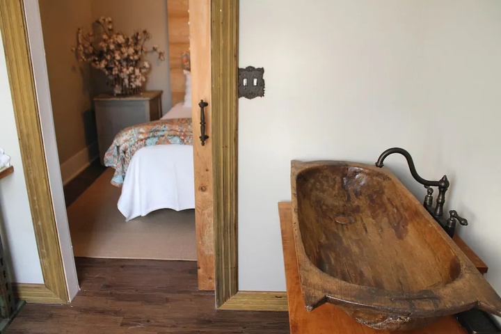 Wild Daisy Farm Bed & Breakfast