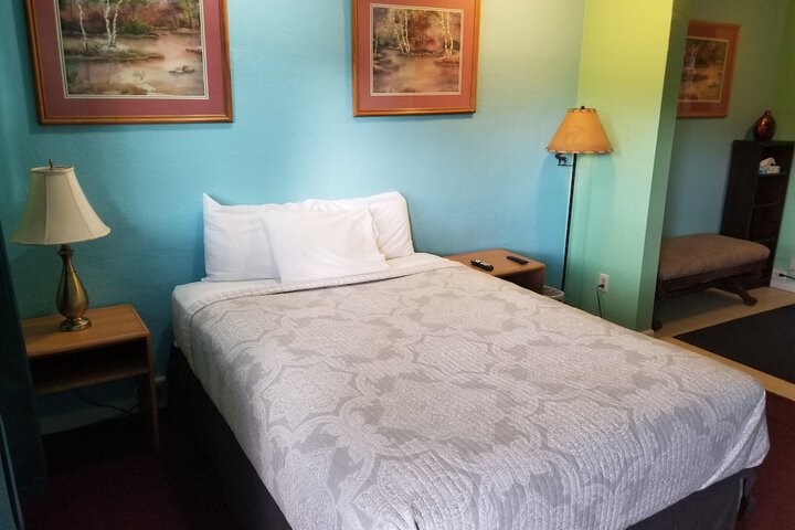 Room 33 of 54