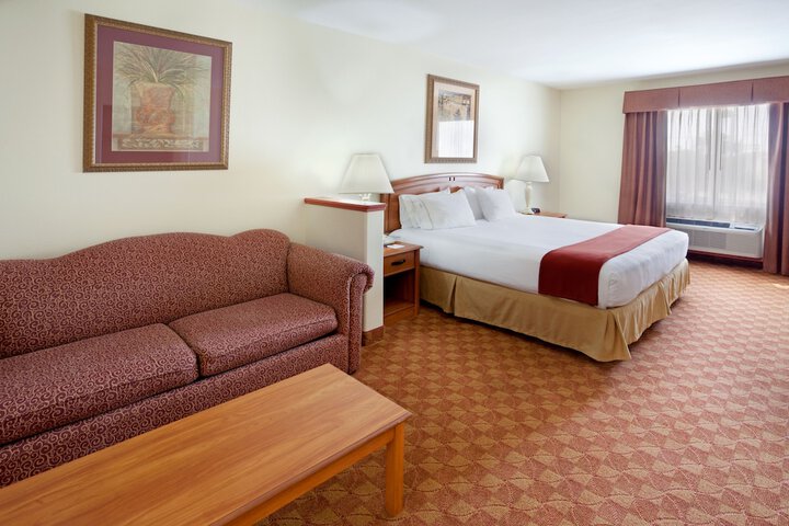 Holiday Inn Express Hotel & Suites Brownsville by IHG