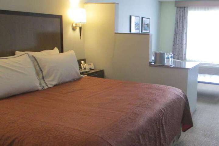 Best Western Snowcap Lodge