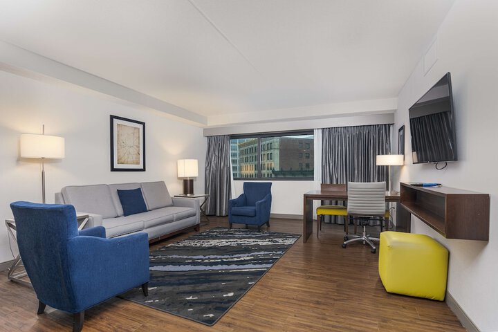 Room 15 of 59