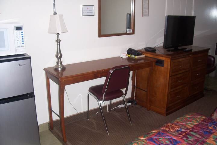 Room 7 of 12