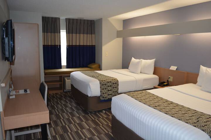 Room 35 of 49