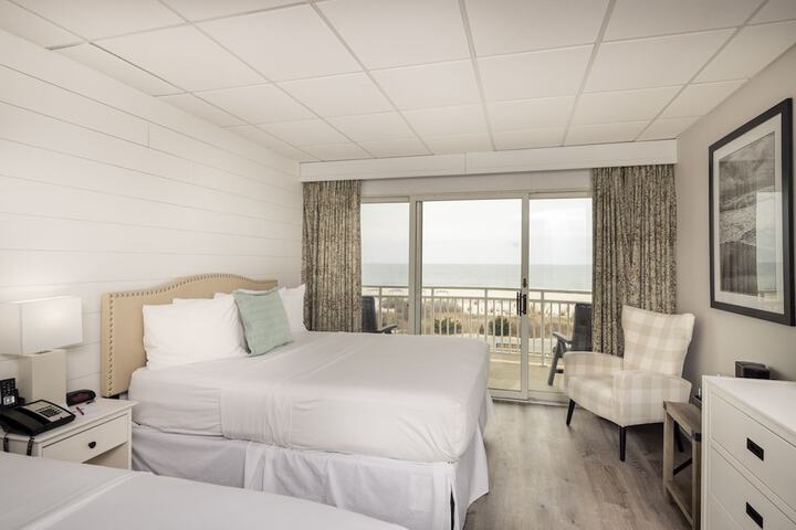 Montreal Beach Resort