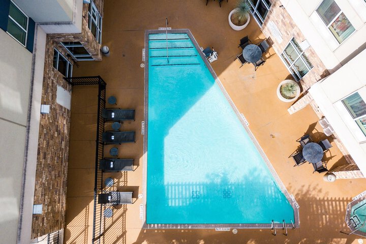Pool 7 of 35