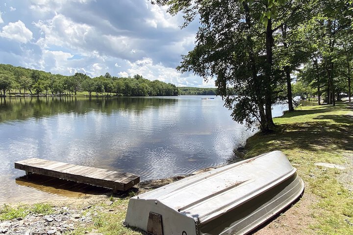 Mountain Springs Lake Resort