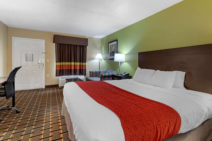 SureStay Hotel by Best Western Lenoir City