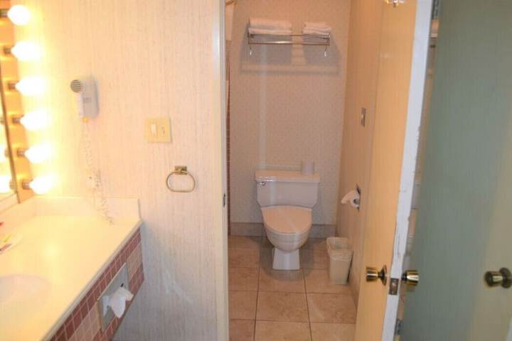 Room 18 of 23