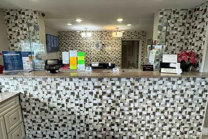 Hotel Interior 11 of 29
