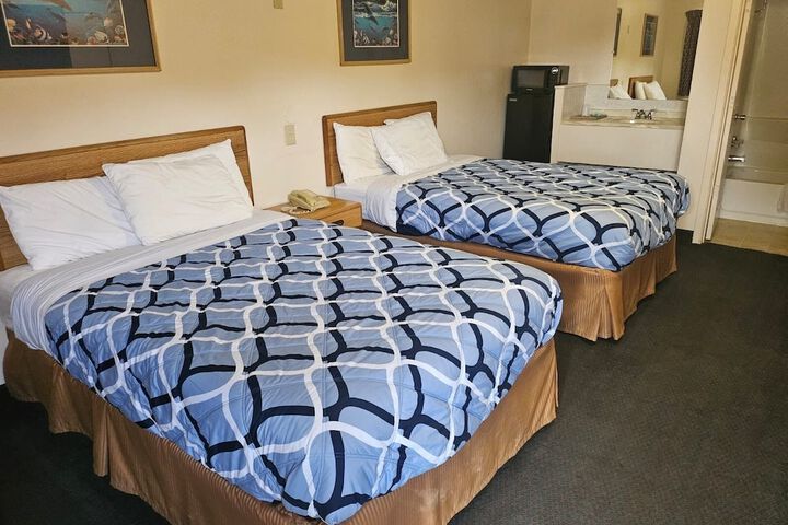 Room 14 of 19