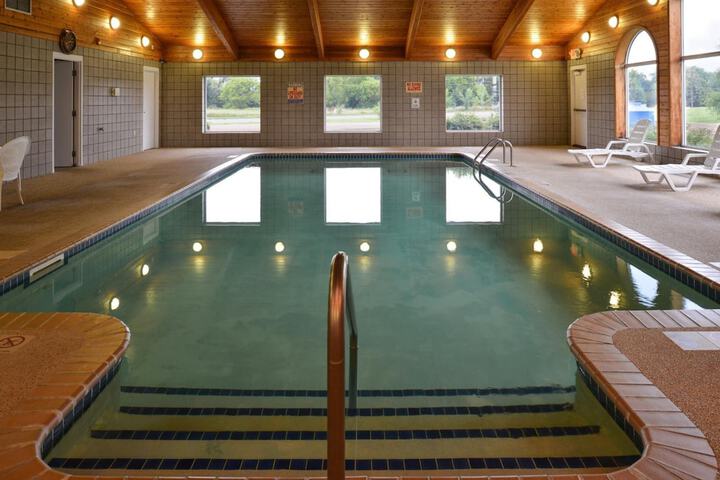 Pool 6 of 35