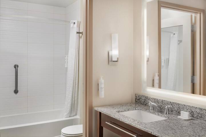 Homewood Suites by Hilton Grand Rapids Downtown