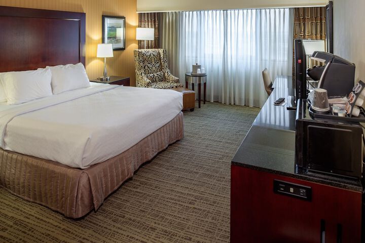 Crowne Plaza St. Louis Airport by IHG