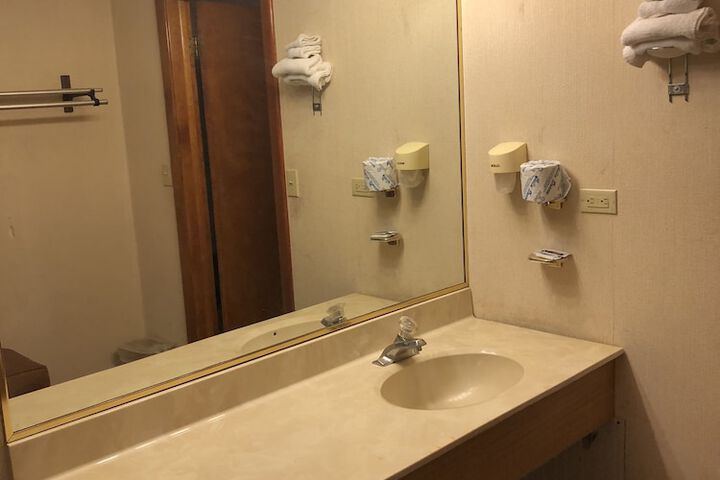 Room 14 of 26
