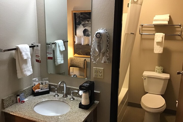 Room 15 of 23