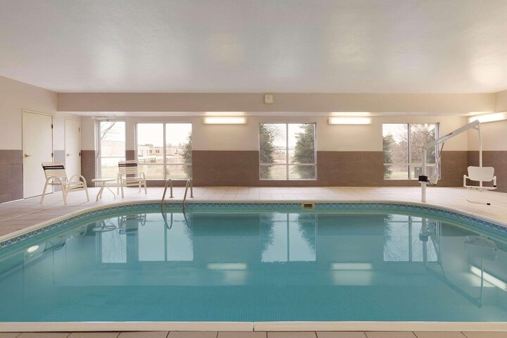Pool 3 of 14