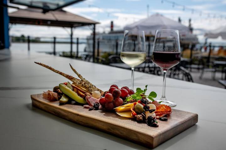 Holiday Inn Kingston Waterfront by IHG