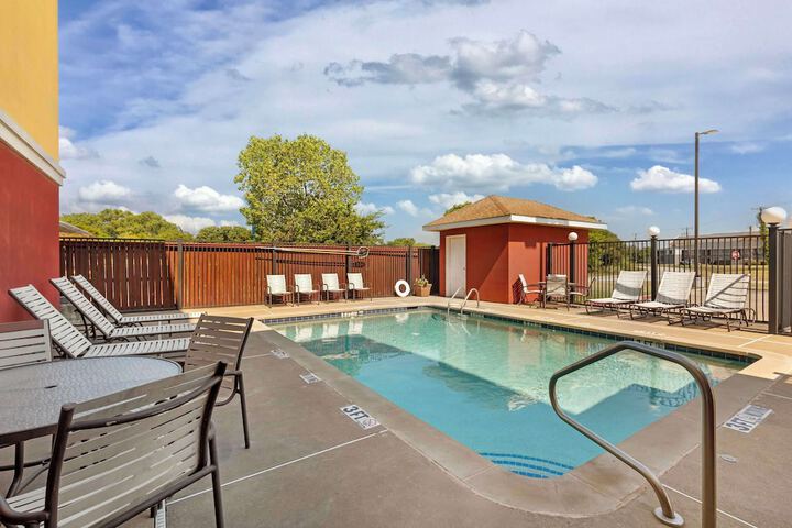 Best Western Plus Waco North