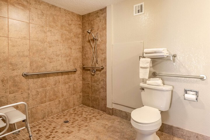 Room 21 of 49