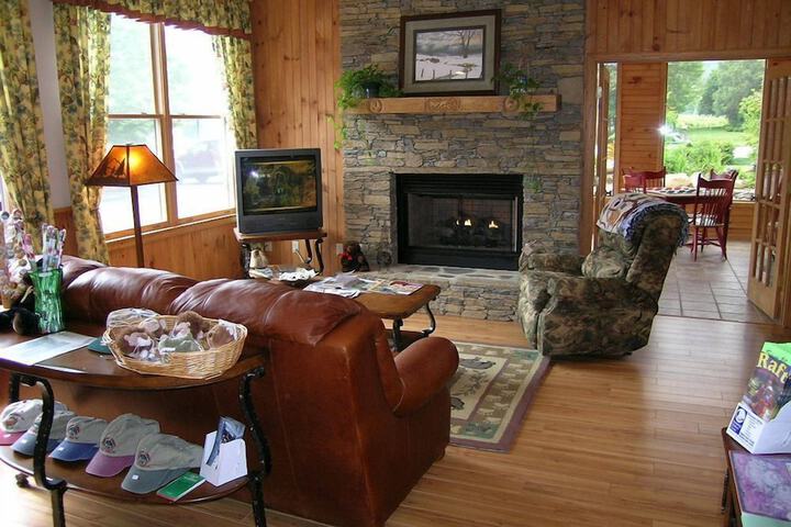 Jonathan Creek Inn