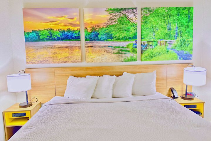 Days Inn by Wyndham Rutland / Killington Area
