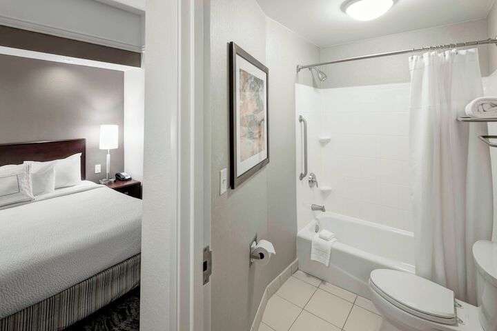 Room 18 of 24