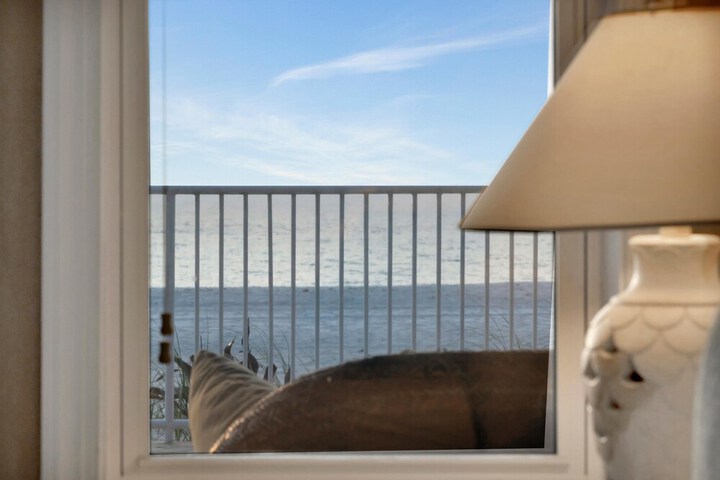 Stones Throw Beachfront Luxury Suites