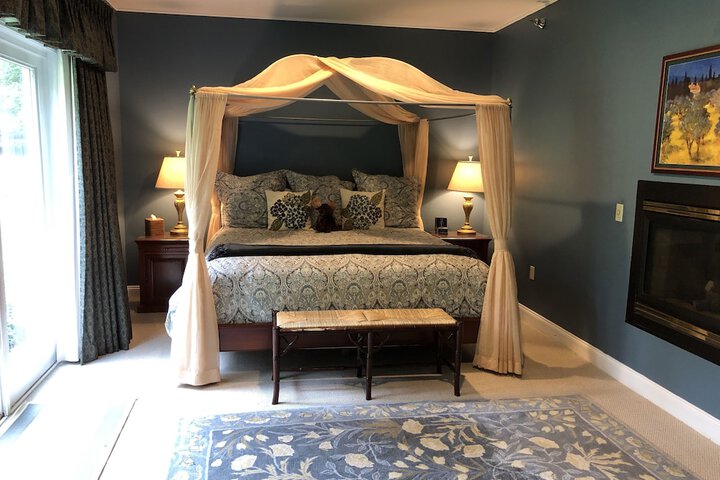 Stone Hill Inn