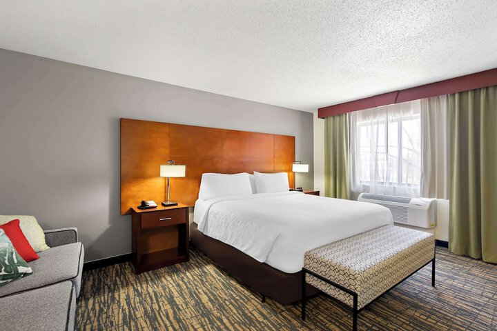 Best Western Fremont / Angola I-80/90 Toll Road