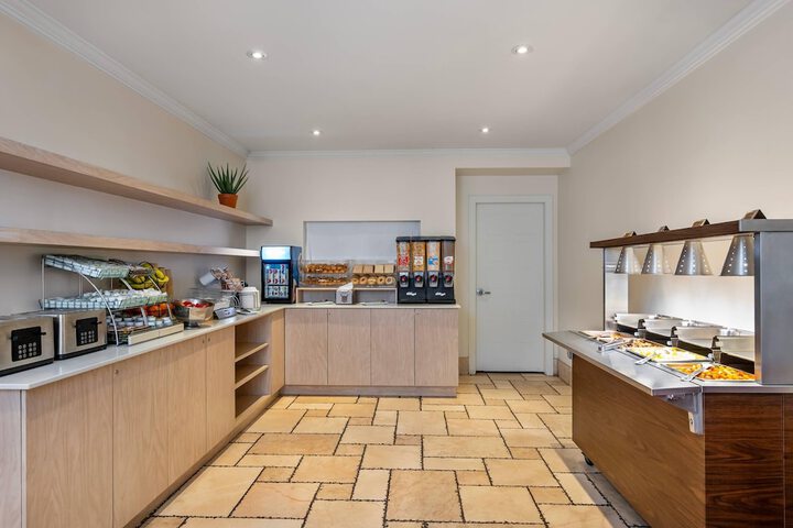 Hotel Brossard an Ascend Collection Hotel