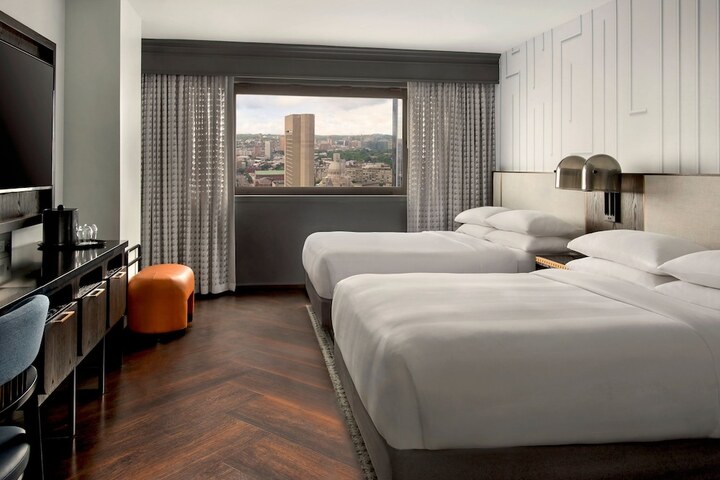 Room 16 of 97