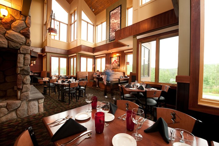 Dining 112 of 127
