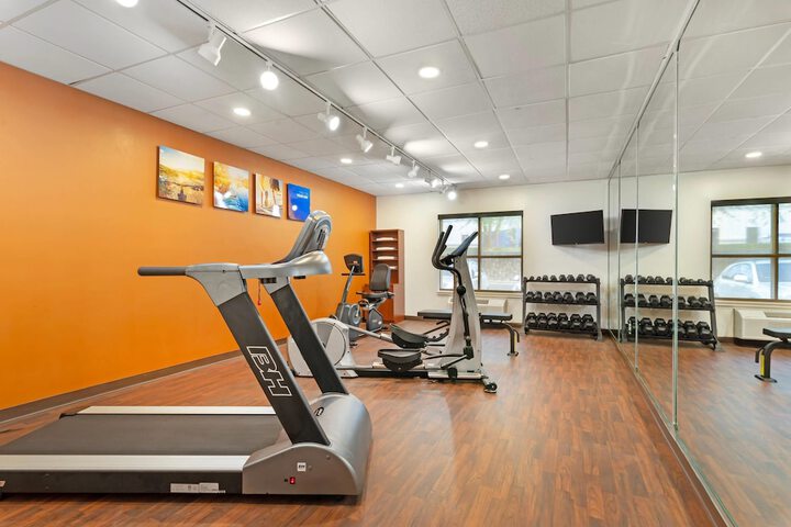 Comfort Suites Oxford I-20 exit 188