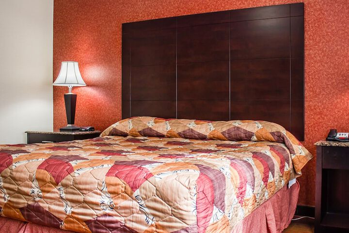 Room 19 of 33