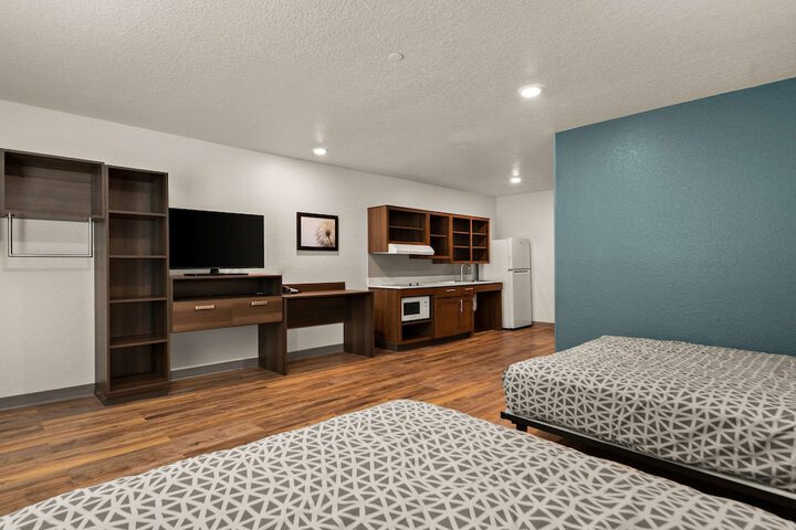 Room 11 of 26