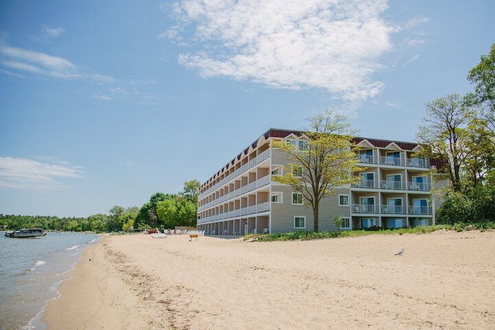 Bayshore Resort